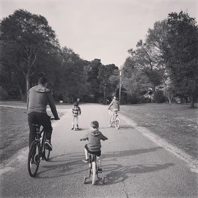 Just wheeling around together. #myohmia #whatalittlejewel #liljoman #fam❤️ #bikes