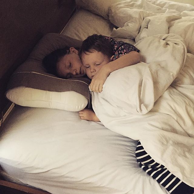 Cuddling in mama’s bed. :) #cuties #pretendsleeping #myohmia #liljoman